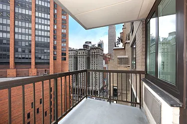 Rented by Manhattan Skyline