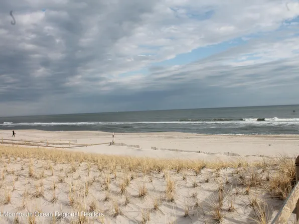 3421 Seaview Rd, Lavallette, NJ 08735