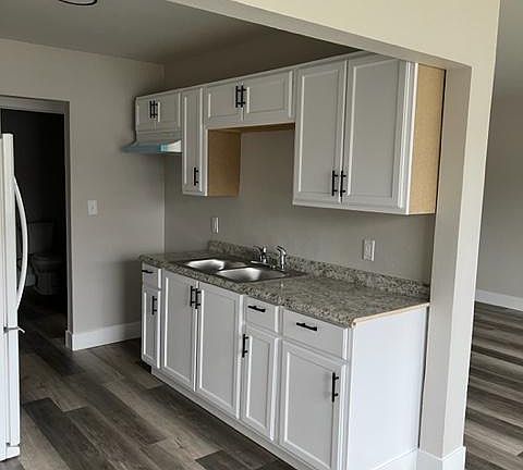 4th image of 5600 N Main St APT 301
