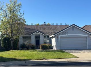 2432 Stefanie Dr, Rocklin, CA 95765