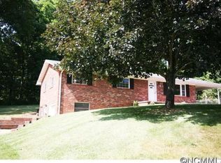 18 Dixon Ter, Candler, NC 28715