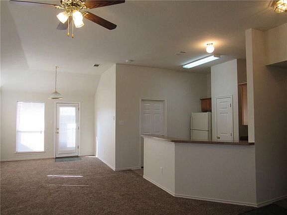 3rd image of 3232 Bellville Dr