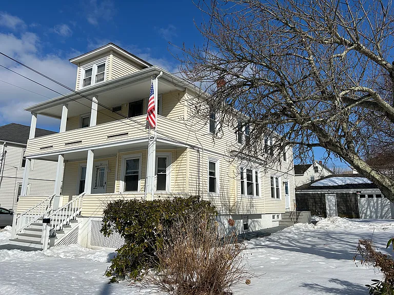 52 Monroe Ave #1 — Photo 2
