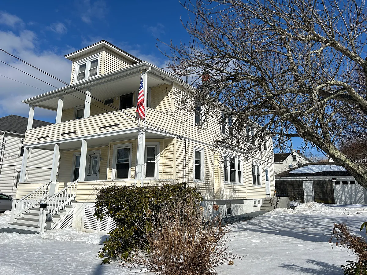 Building Photo - 52 Monroe Ave #1