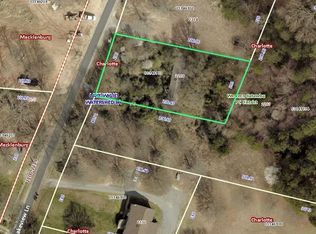 2206 Lakeview Ln, Charlotte, NC 28214