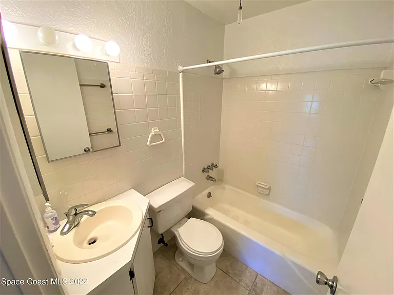 141 Aquarius Way #14-F — Photo 8