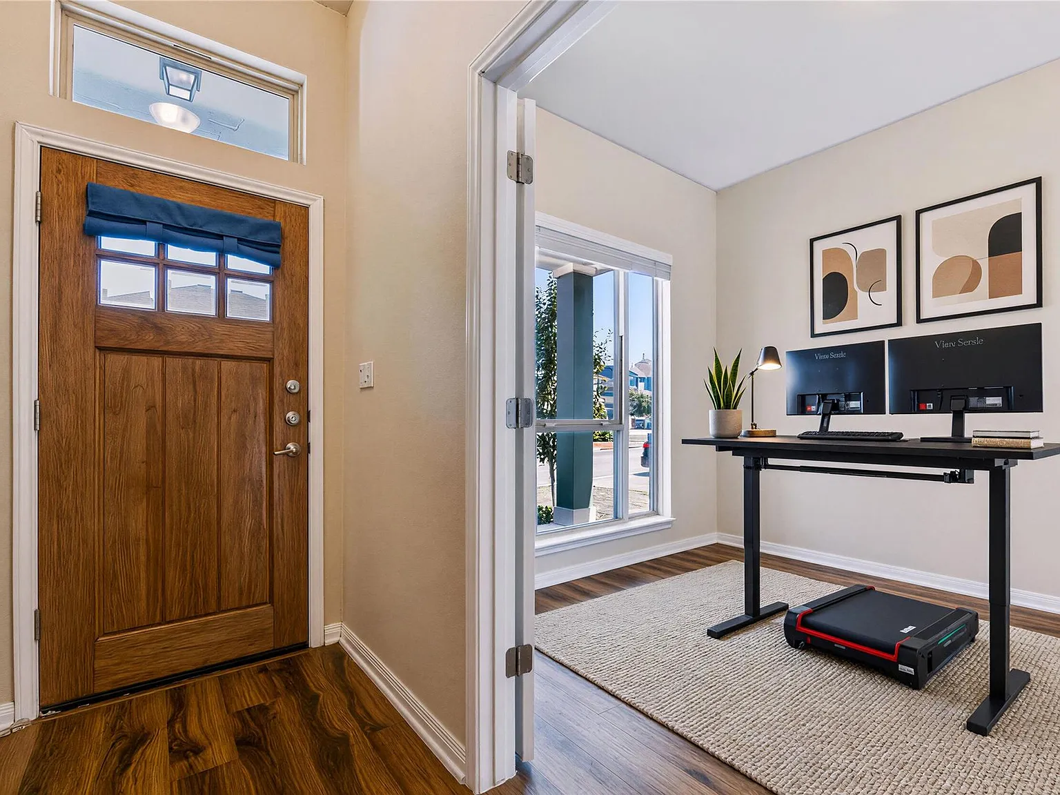 3 bed, 2.0 bath, 1530 sqft, $2,200 — Photo 3