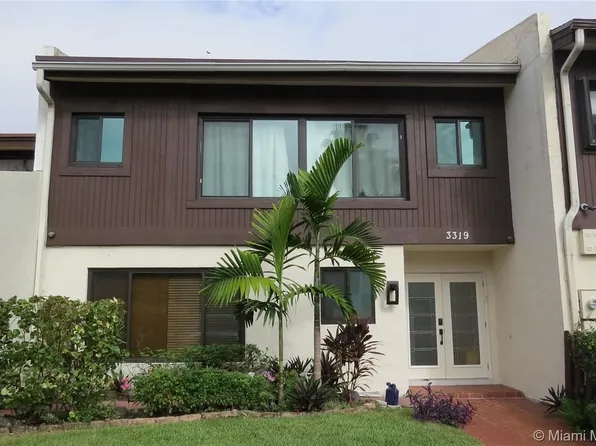 3319 Oak Dr, Hollywood, FL 33021