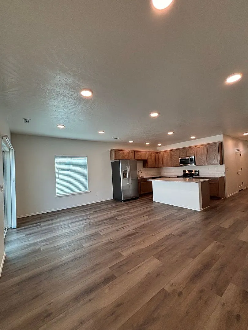 Brand New Corner Townhome! — Photo 4