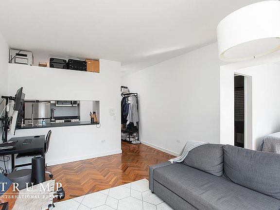 2nd image of 360 E 88th St APT 7A