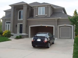 14402 Ballentine Ln, Overland Park, KS 66221