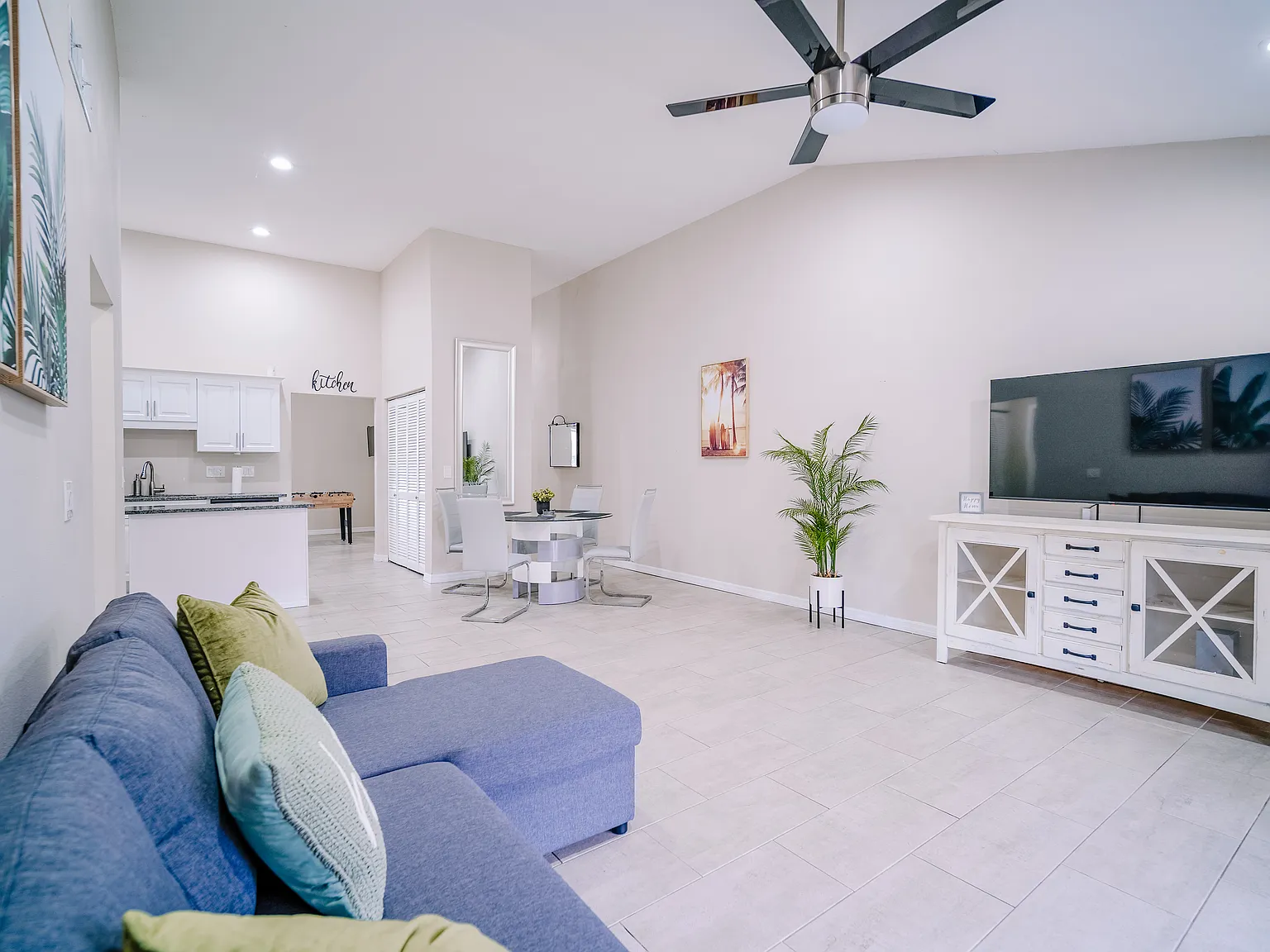 2 bed, 1244 sqft, $3,000 — Photo 3