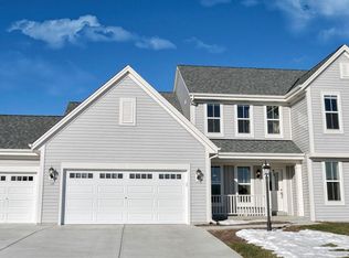 117 Gaul Rd, Dousman, WI 53118