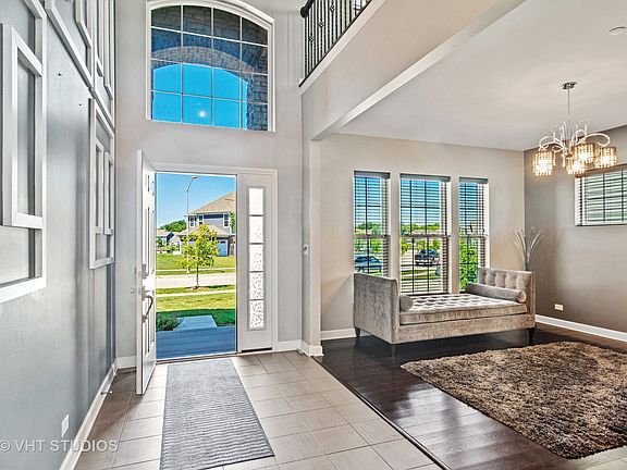 2nd image of 3507 Elsie Ln