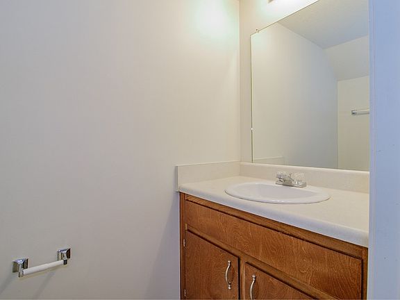 4th image of 513D Peachers Ridge Rd