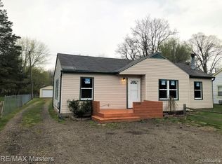 25484 Middlebelt Rd, Flat Rock, MI 48134
