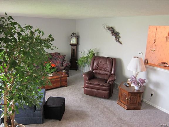 5th image of 156 Brentwood Dr