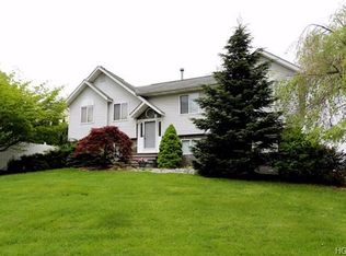 5 Bianchi Dr, Thiells, NY 10984