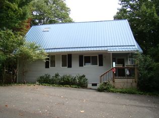 831 Cascade Trl, Fancy Gap, VA 24328