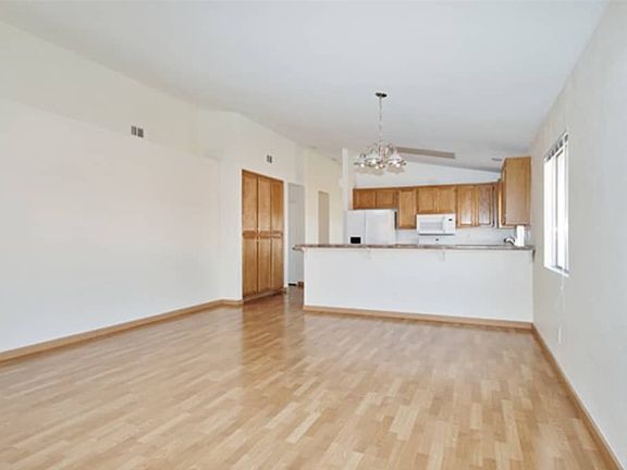 3rd image of 3623 Oslo Ct