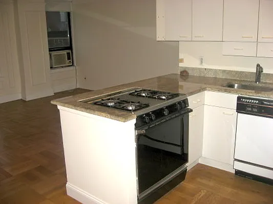 Rented by Margaret Bassett Real Estate | media 18