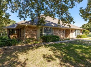2101 Wanda Way, Arlington, TX 76001