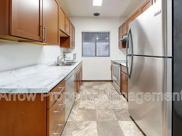 203 E Arbor Ave #302F, Bismarck, ND 58504