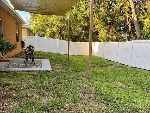 3rd image of 8508 Tidal Breeze Dr