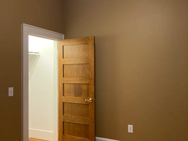 212 S Center St #203 — Photo 25