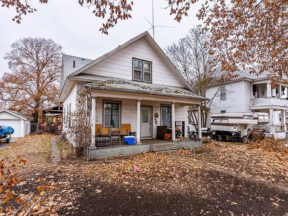 3rd image of 1508 W Mansfield Ave #1506