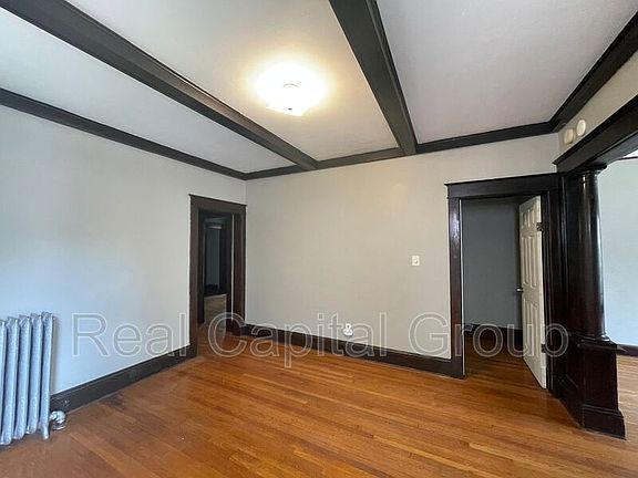 5th image of 391 Morris St Unit 391