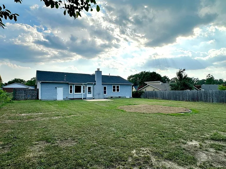 1859 Windlock Dr — Photo 18