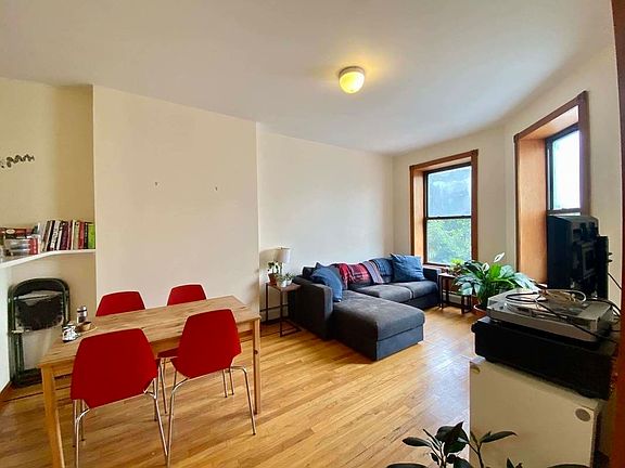 3rd image of 418 Mac Donough St #3