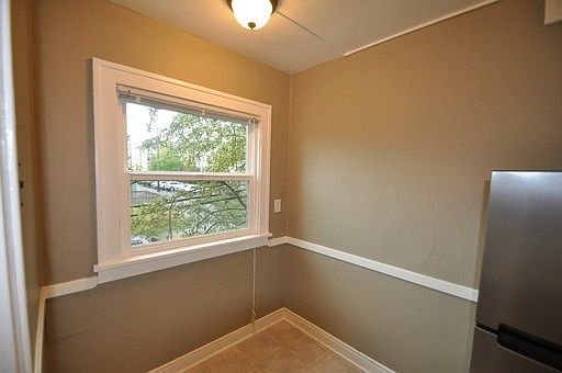 3rd image of 1720 E Denny Way APT 302