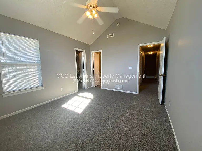 908 Garden Way #914 — Photo 6