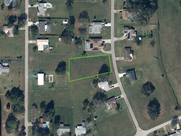 424 Cherry Tree Drive, Sebring, FL 33876