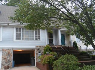 47 Marsh Woods Ln, Wilmington, DE 19810