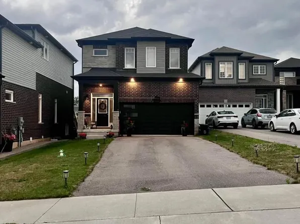 925 Tartan Ct, Kitchener, ON N2R 0N2