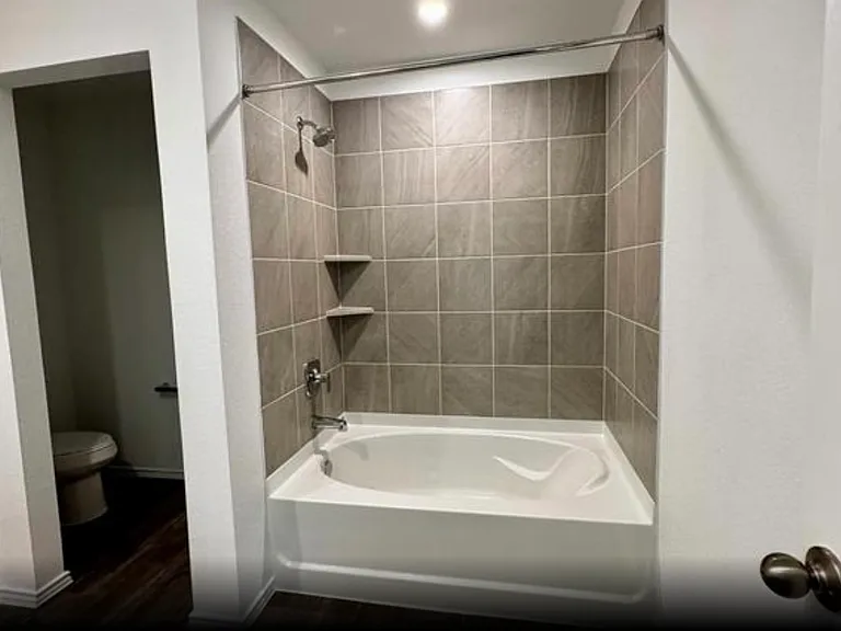 24330 Saddlestone Green Dr — Photo 17