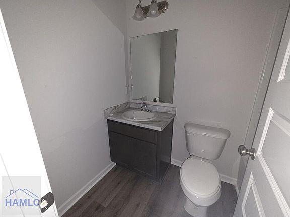 2nd image of 1670 SE Arnold Dr