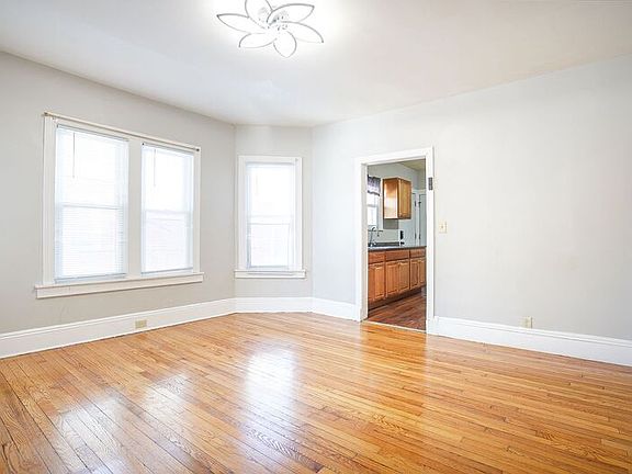 4th image of 824 Sumner Ave #Ma-01108