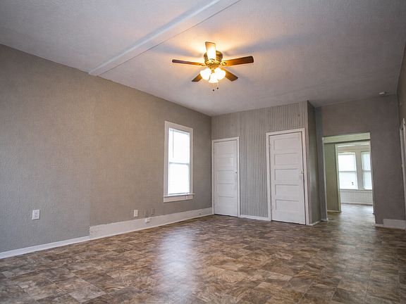 3rd image of 512 Cooper St