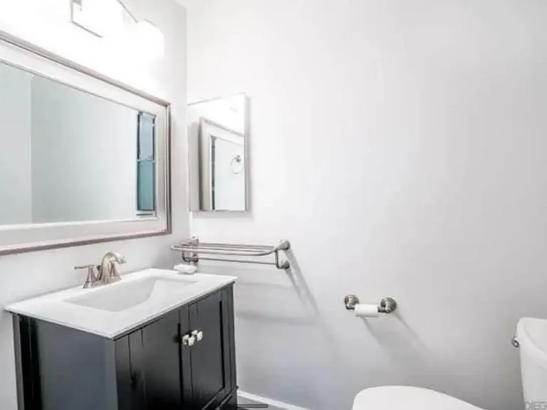 1907 Robinson Ave #109 — Photo 4