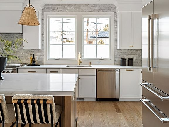 5th image of 5 Hazel Ln