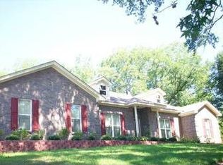 2309 S Edgewood Rd, Millbrook, AL 36054