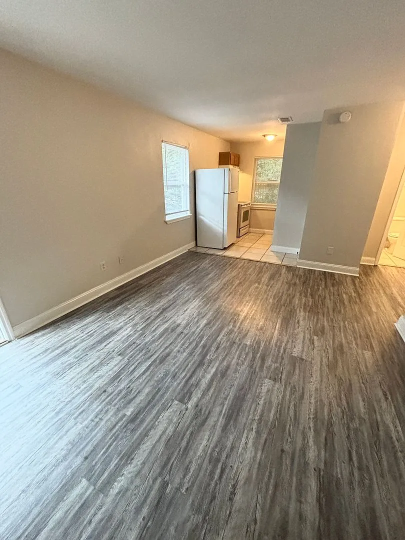 1323 Volusia Street — Photo 2