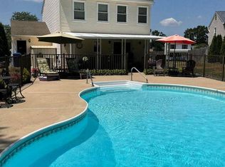 1053 Irving Pl, Toms River, NJ 08755
