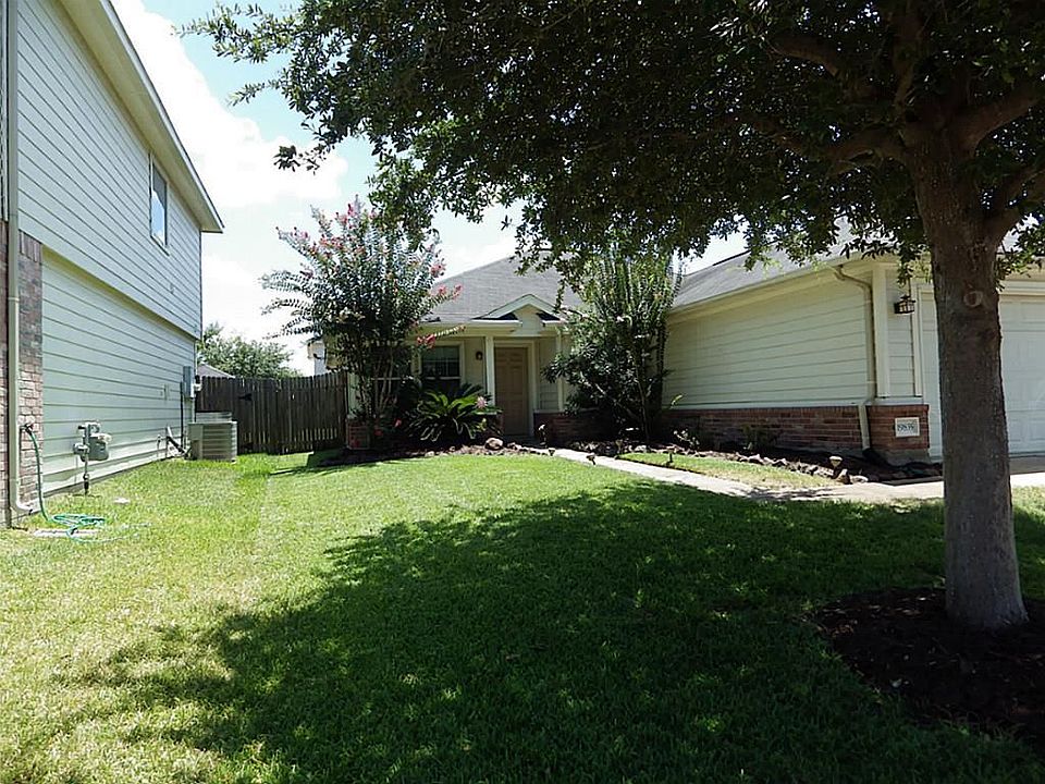1st image of 19835 Brisbane Meadows Dr