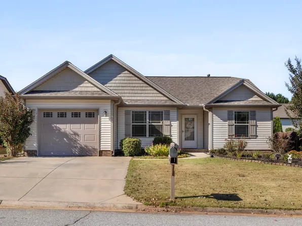 621 Chartwell Dr, Greer, SC 29650