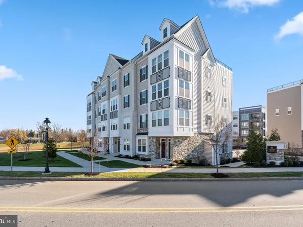 251 Charles Ellis Dr, Newtown Square, PA 19073